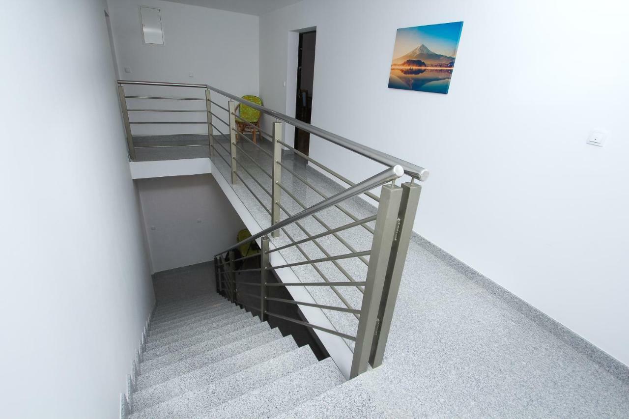 Apartmani Pranjic Kaštela 外观 照片