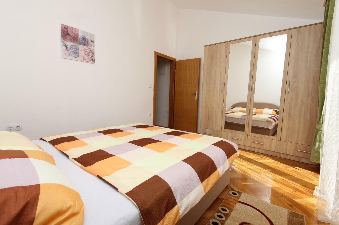 Apartmani Pranjic Kaštela 外观 照片