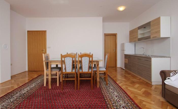 Apartmani Pranjic Kaštela 外观 照片
